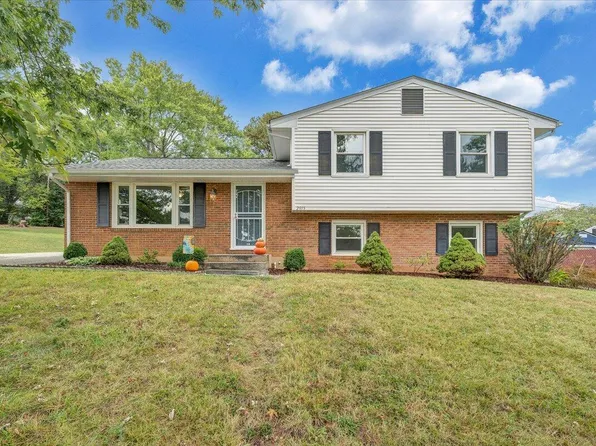 2915 Diplomat Dr, Roanoke, VA 24019