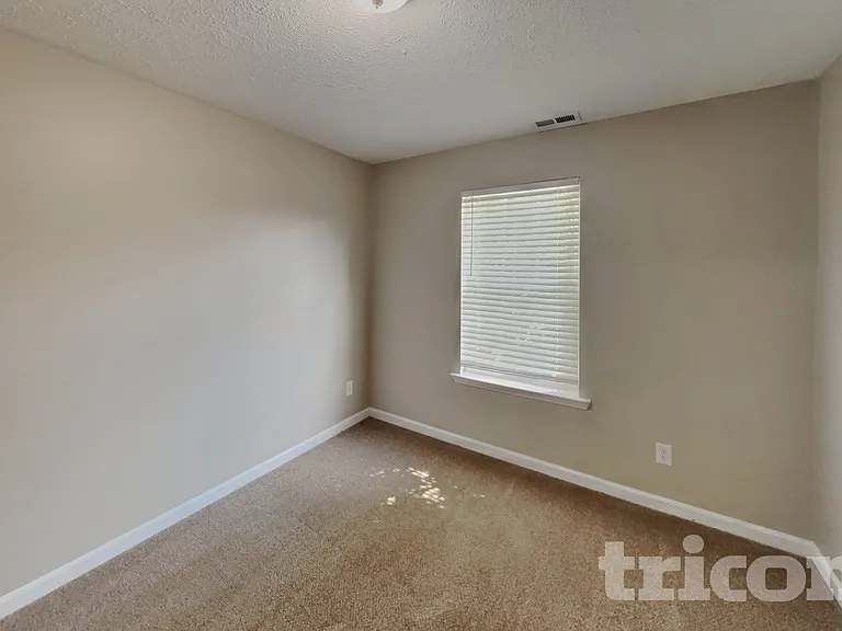 501 Homey Dr — Photo 13
