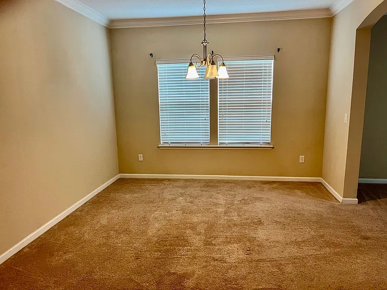 16057 Bainebridge Dr — Photo 13