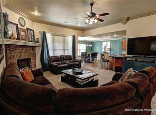 3003 N 17th St, Rogers, AR 72756
