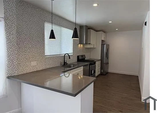 2524 25th Ave #A — Photo 2