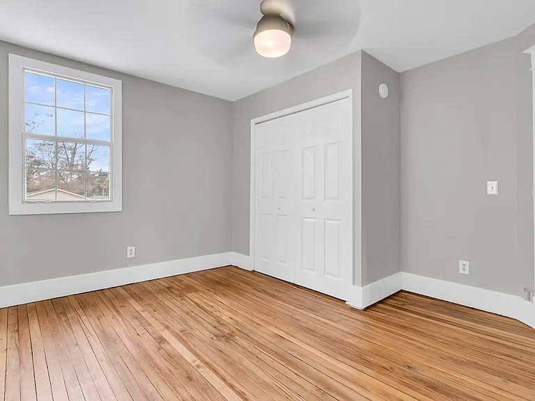 1195 King St — Photo 34