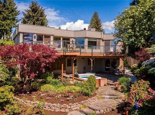 608 9th Ave S, Edmonds, WA 98020