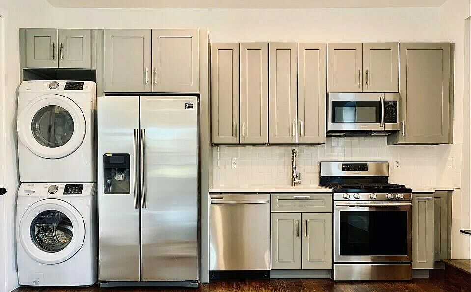 1st image of 1375 Bedford Ave #1