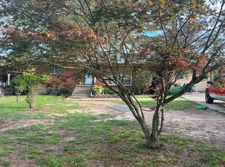 654 Patricia Dr, Forest Park, GA