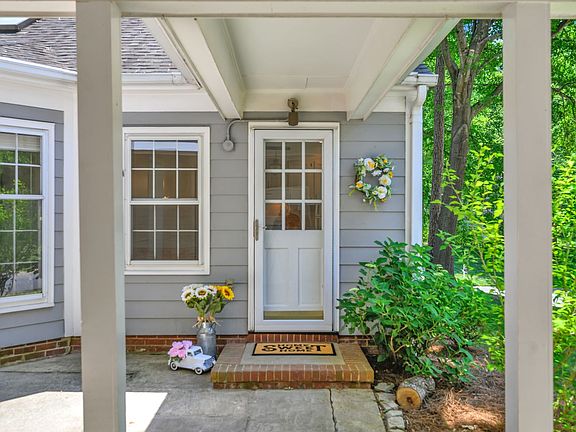 5th image of 901 Winter Wood Dr