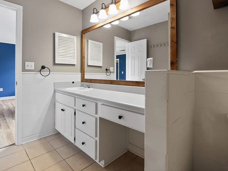 4799 Coronado Cir — Photo 25