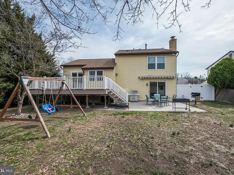 76 Argyle Ave — Photo 34