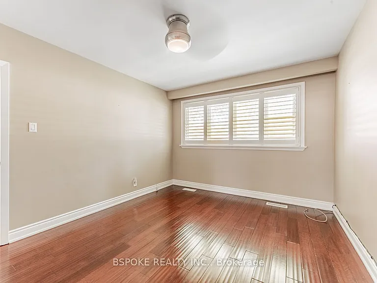 252 Thistle Down Blvd #UPPER — Photo 17