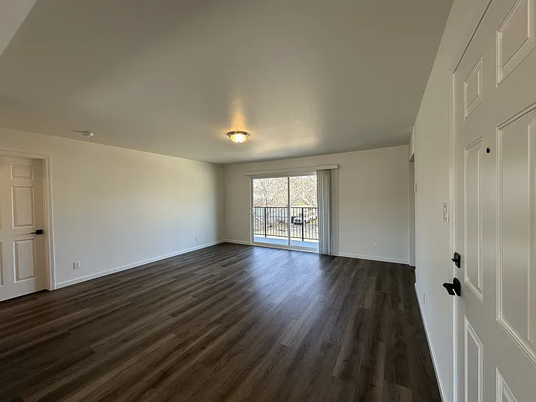 2380 Orange Ln — Photo 2