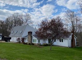 9393 Bell Rd #A, Cambridge, OH 43725