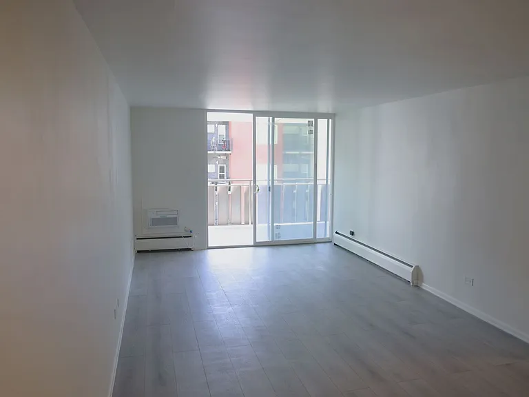 1111 N Ash St #406 — Photo 5