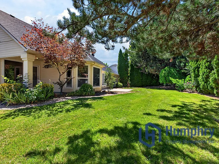 1948 E Cypress Point Dr — Photo 39