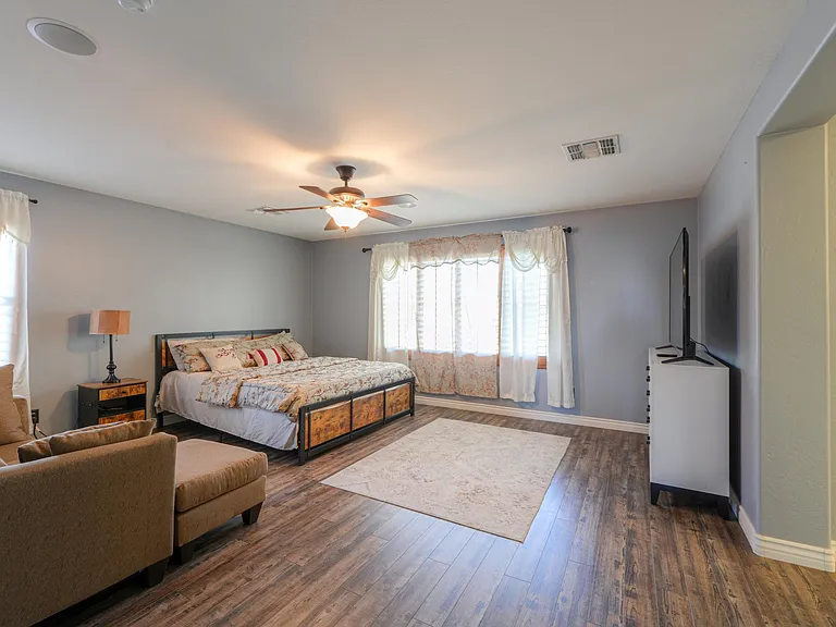 204 S La Amador Trl — Photo 24
