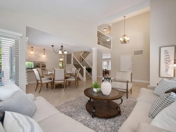 371 Rivertree Way, Sacramento, CA 95831