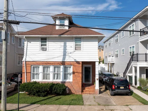 121 N Coolidge Ave, Margate, NJ 08402