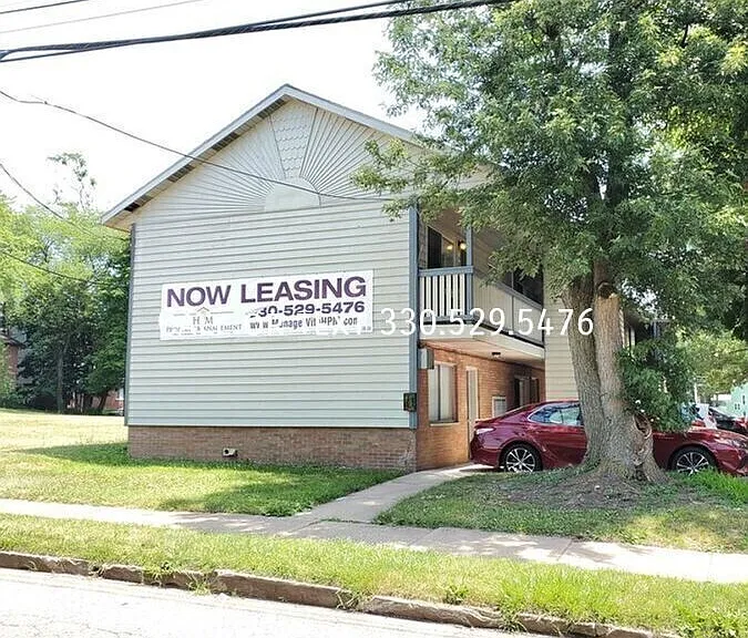 409 Sherman St #6 — Photo 2