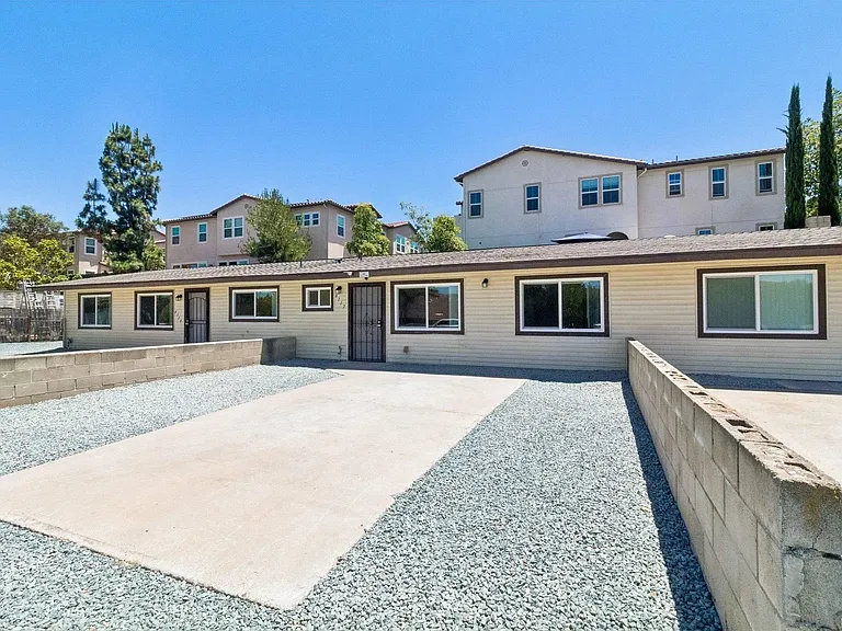 8717 Carribean Way — Photo 40