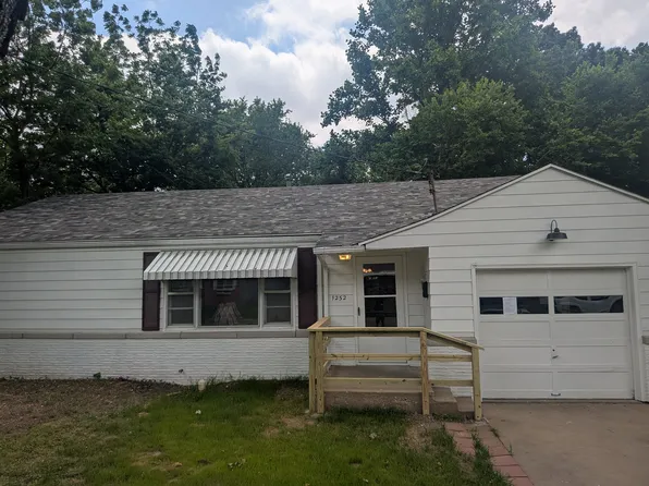 1252 E Cozy St, Springfield, MO 65804