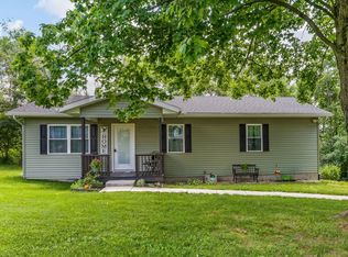 674 Greenbriar Cir, Howard, OH 43028