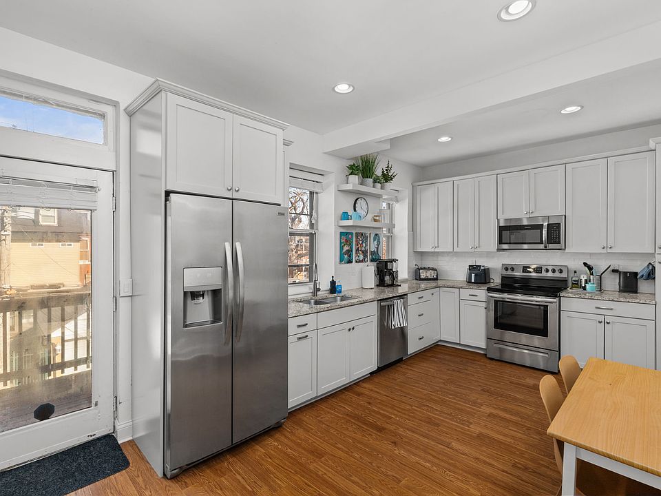 1st image of 4147 Russell Blvd #A
