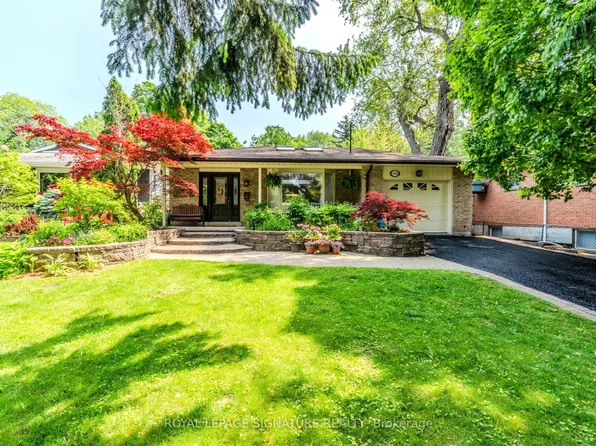 1425 Old Forest Rd, Pickering, ON L1V 1N8