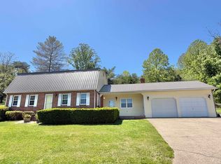 17 Varner Dr, Wayne, WV 25570