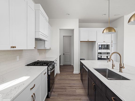 6th image of this home