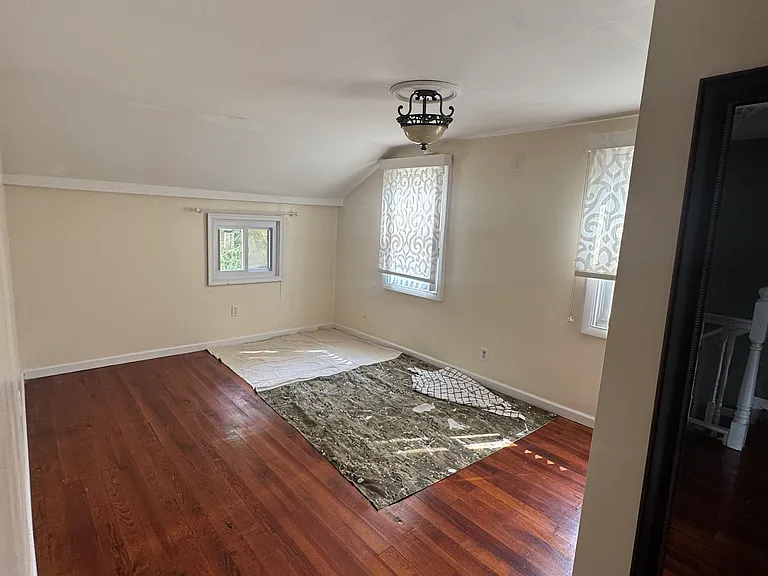 Walnut Ln — Photo 24