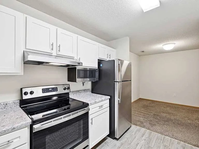 Northbrook Apartments — Photo 284