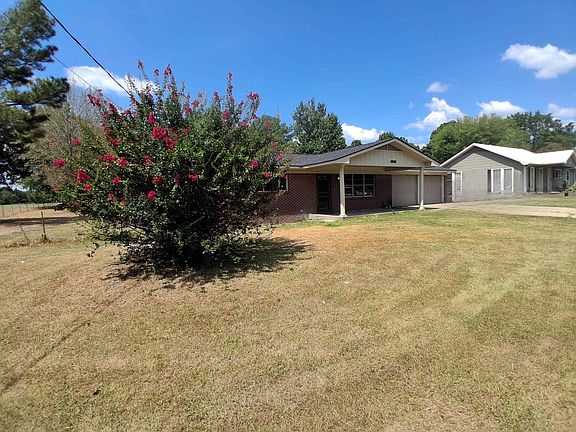 3rd image of 4071 Rosborough Springs Rd