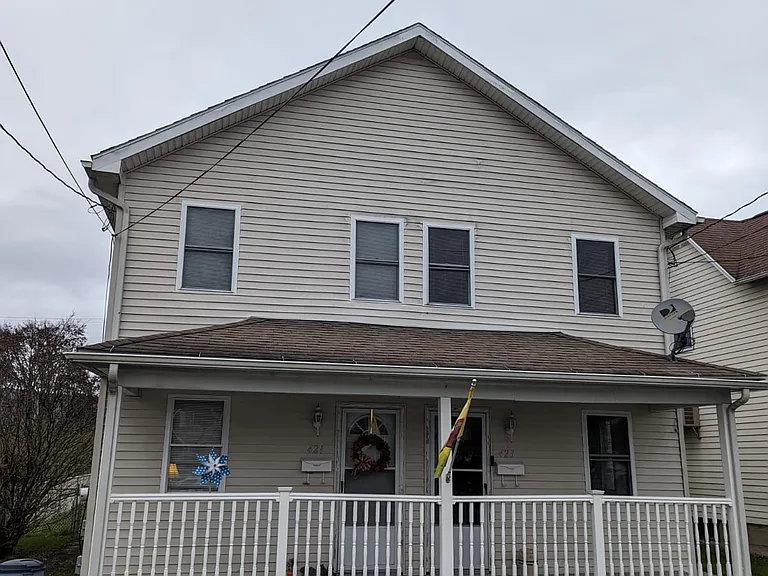 421 Finn St — Photo 1