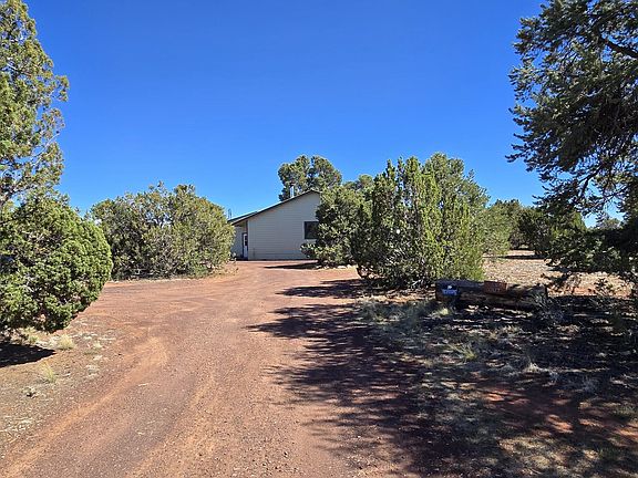 2nd image of 4605 E Juniper Rd