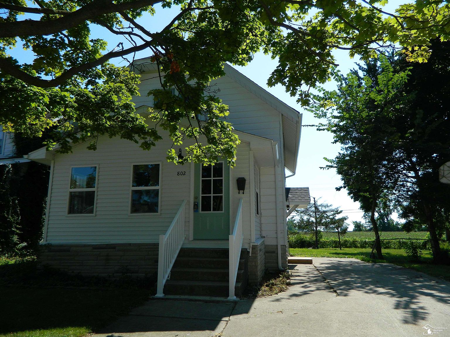 802 Michigan Ave, Monroe, MI 48162 Zillow