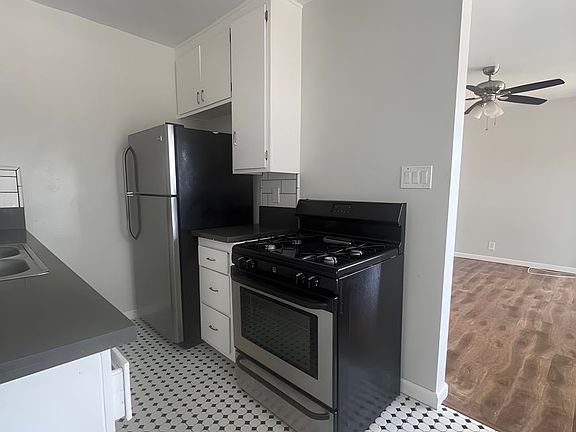 3rd image of 5475 Homeside Ave APT 2