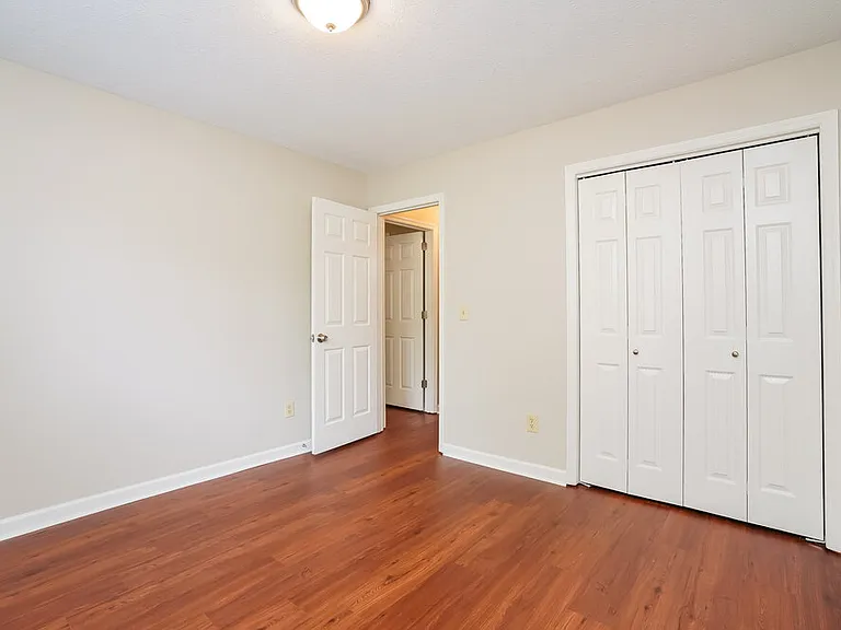 1019 Cedar Creek Village Rd — Photo 12