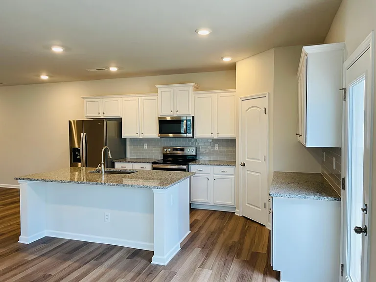 402 Sagecroft Ln #402 — Photo 6