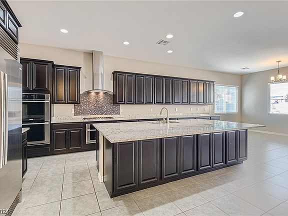 3rd image of 8874 Sherborne Gate Ave