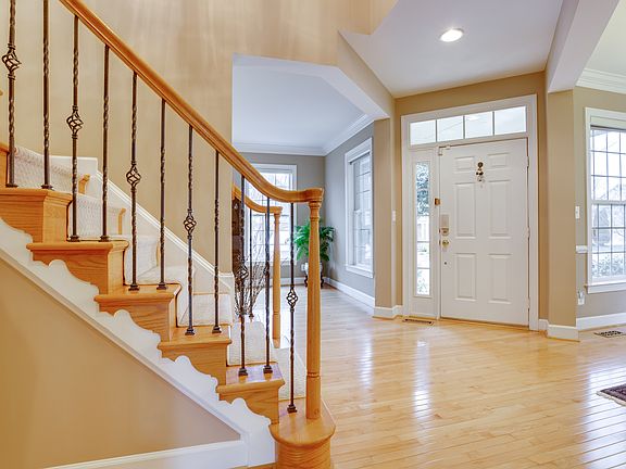 4th image of 7888 Galesburg Pl