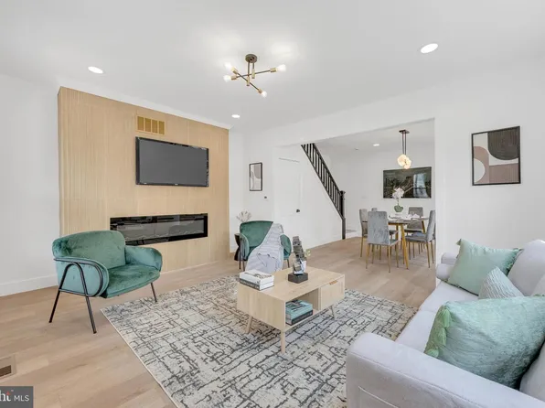 67 Pine St, Mount Holly, NJ 08060