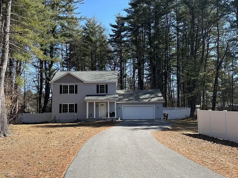 202 Greenfield Ave — Photo 1