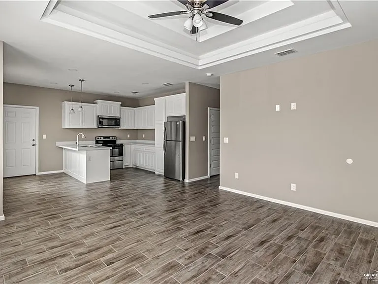 1401 Beverly Ave #3 — Photo 3