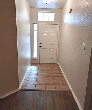 5th image of 10219 Cedarvale Dr