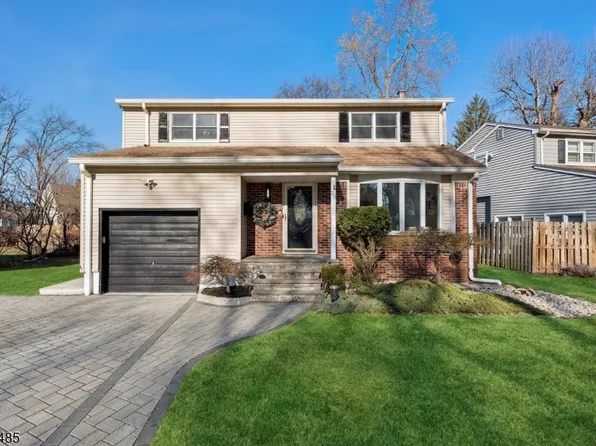 28 Elmwood Rd, Springfield, NJ 07081