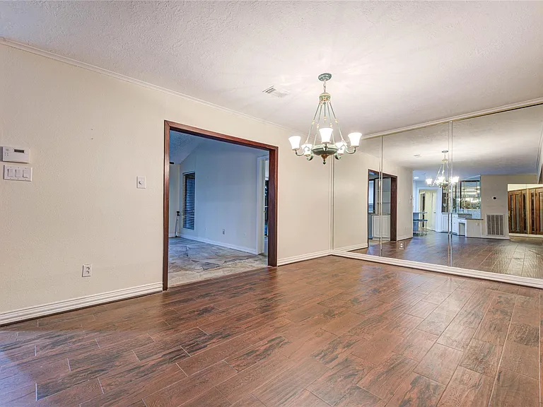 10850 Kirktown Dr — Photo 5