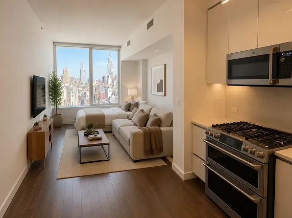 515 W 36th St, New York, NY
