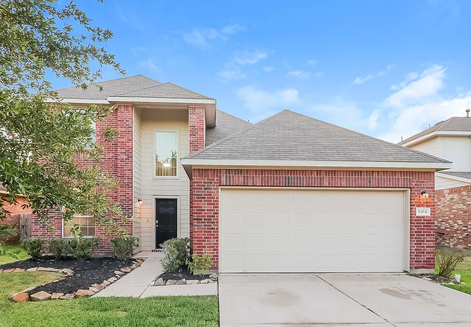 8414 Parapet Pl
