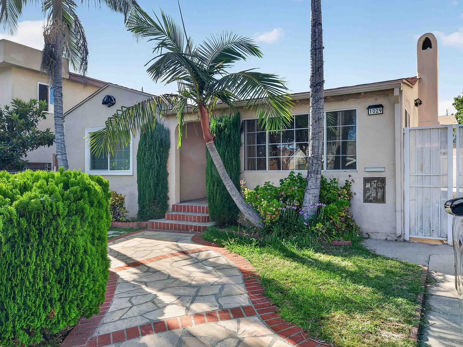 3 bed, 2000 sqft, $4,500 — Photo 4