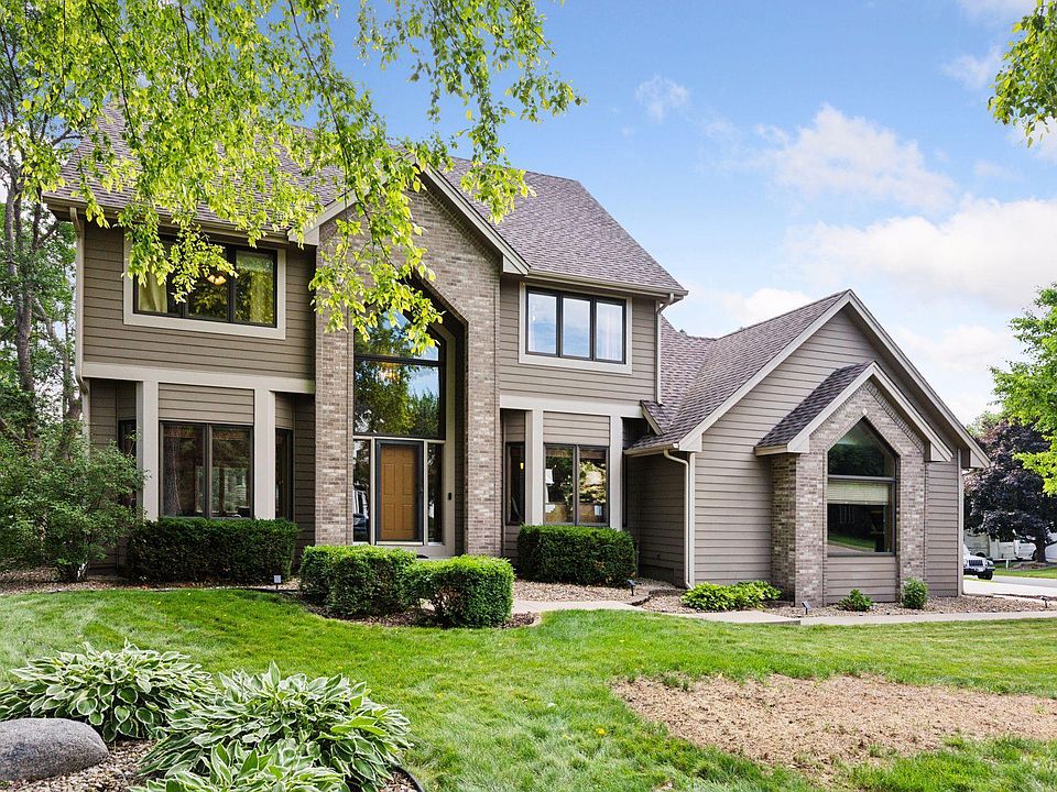 1st image of 3838 Bridgewater Dr