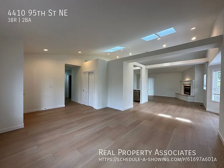 4410 95th St NE — Photo 4